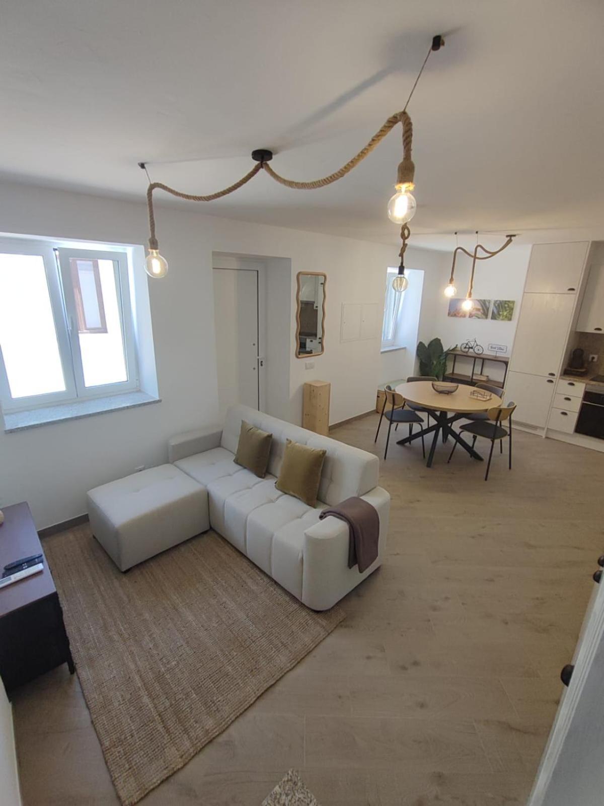 2 Floors Near Carvoeiro&slidesplash * Lagoa (Algarve)